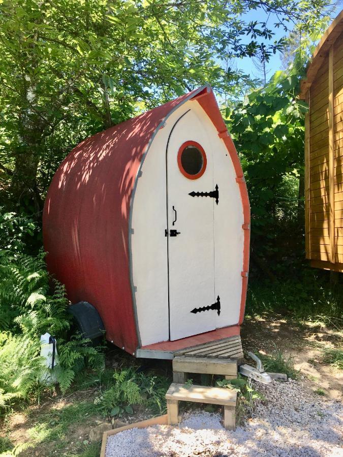 Rosa The Cosy Cabin - Gypsy Wagon - Shepherds Hut, River Views Off-Grid Eco Living Pedrogao Grande Exteriör bild